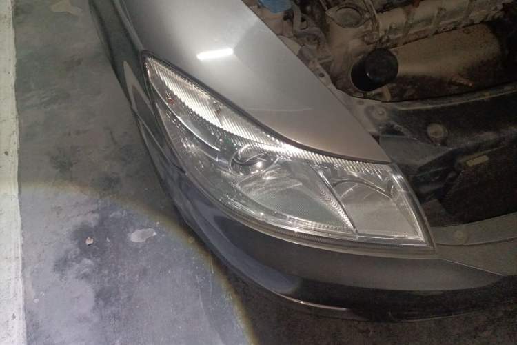 Used Skoda Octavia 2012 1.6L Manual Eado Edition Right Front Headlight