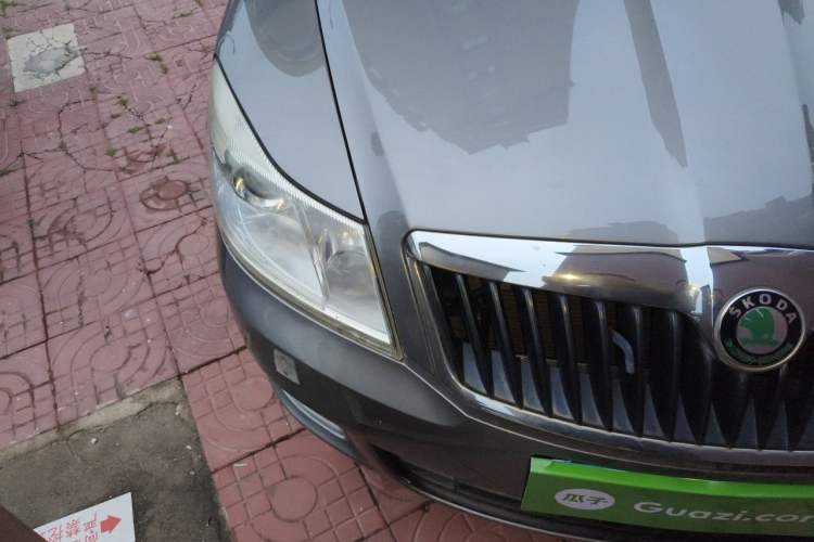 Used Skoda Octavia 2012 1.6L Manual Yijie Edition Right Front Headlight