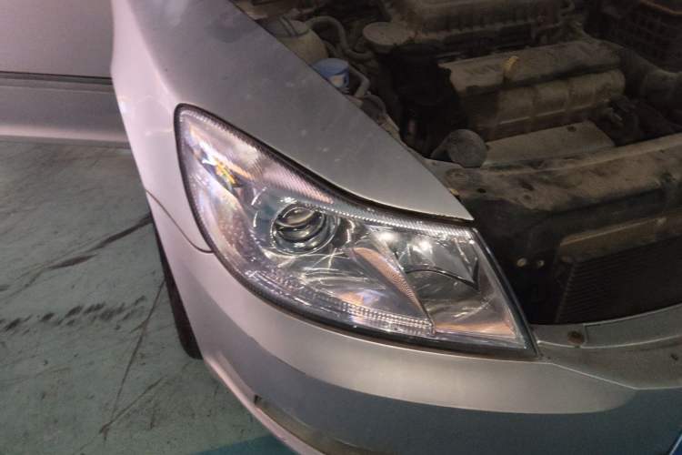 Used Skoda Octavia 2012 1.6L Automatic Yijie Edition Right Front Headlight