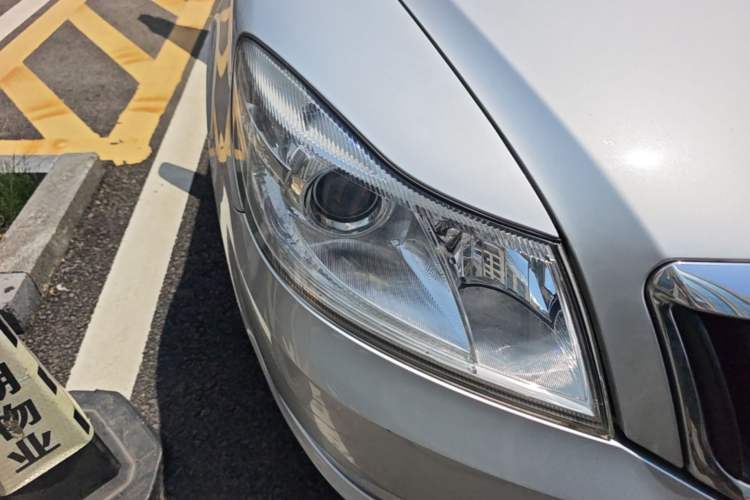 Used Skoda Octavia 2012 1.6L Automatic Yijie Edition Right Front Headlight