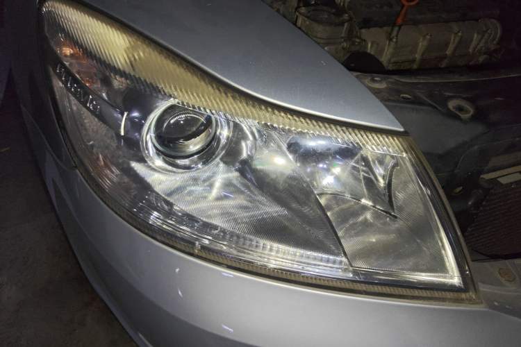 Used Skoda Octavia 2012 1.6L Automatic Yijun Edition Right Front Headlight
