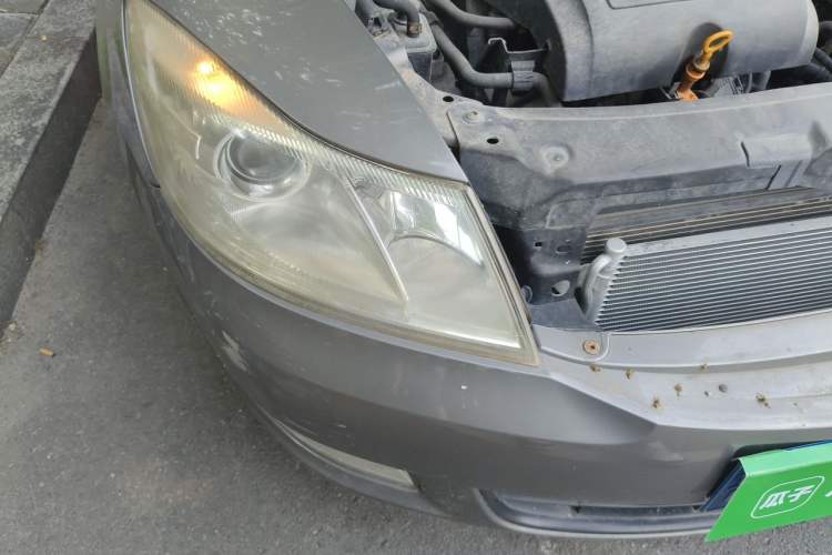 Used Skoda Octavia 2012 2.0L Automatic Yijie Version Right Front Headlight