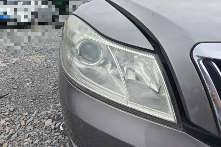 Used Skoda Octavia 2012 1.6L Automatic Yijun Edition Right Front Headlight