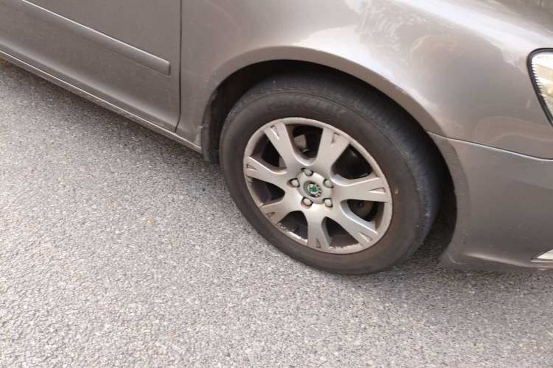 Used Skoda Octavia 2012 2.0L Automatic Yijie Version Right Front Wheel Hub