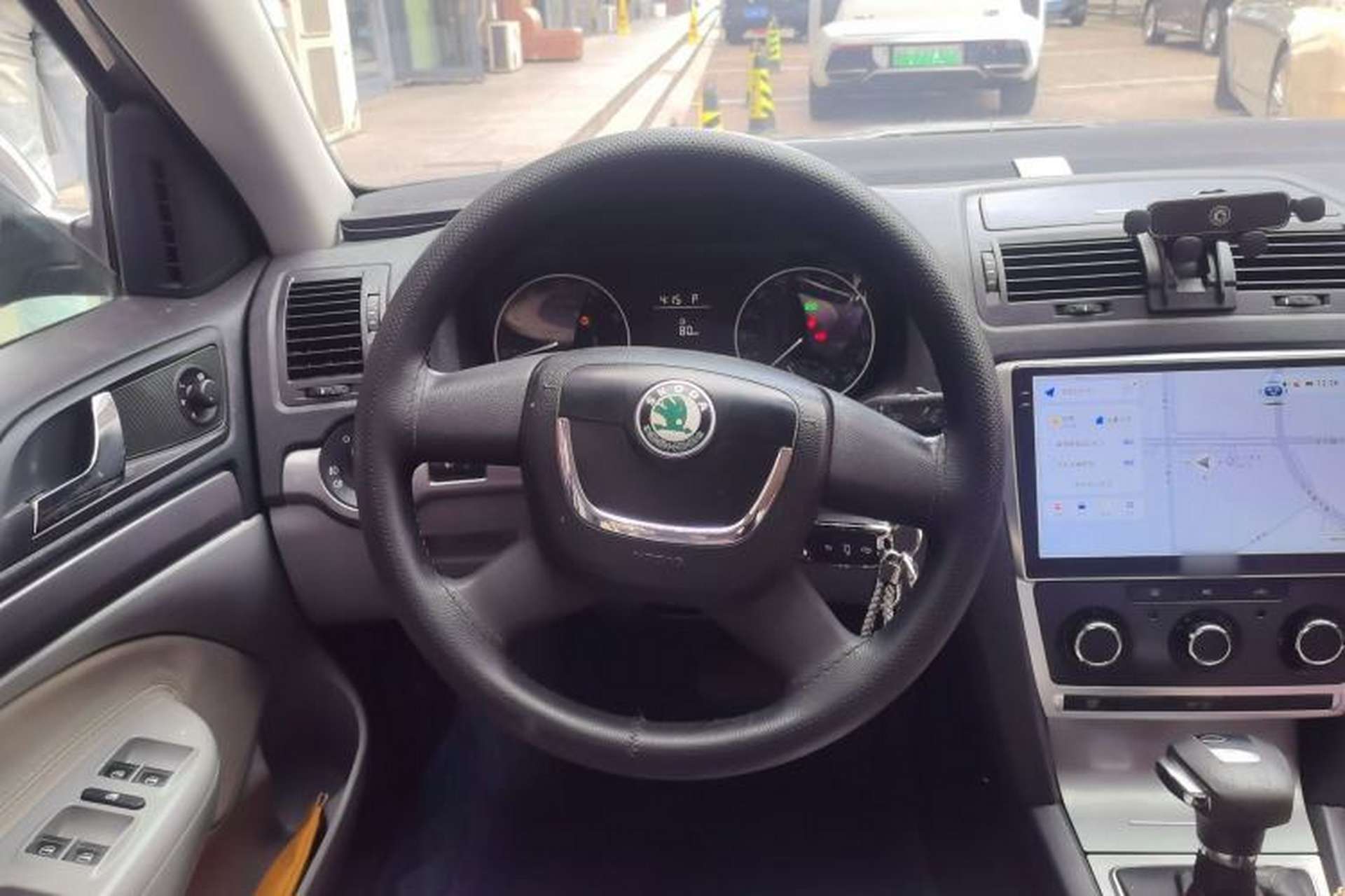 Used Skoda Octavia 2012 1.6L Automatic Yijie Edition Steering Wheel