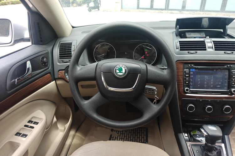 Used Skoda Octavia 2012 1.4TSI DSG Yijun Edition Steering Wheel