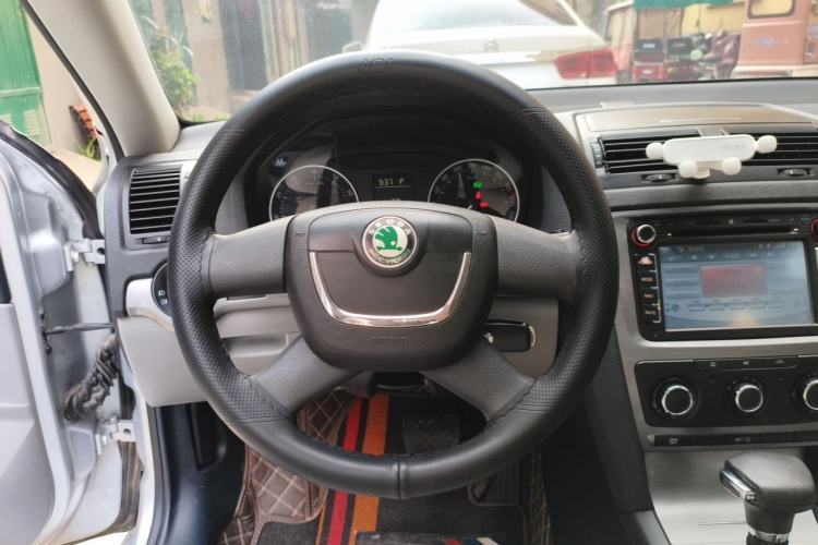 Used Skoda Octavia 2012 2.0L Automatic Yijie Version Steering Wheel