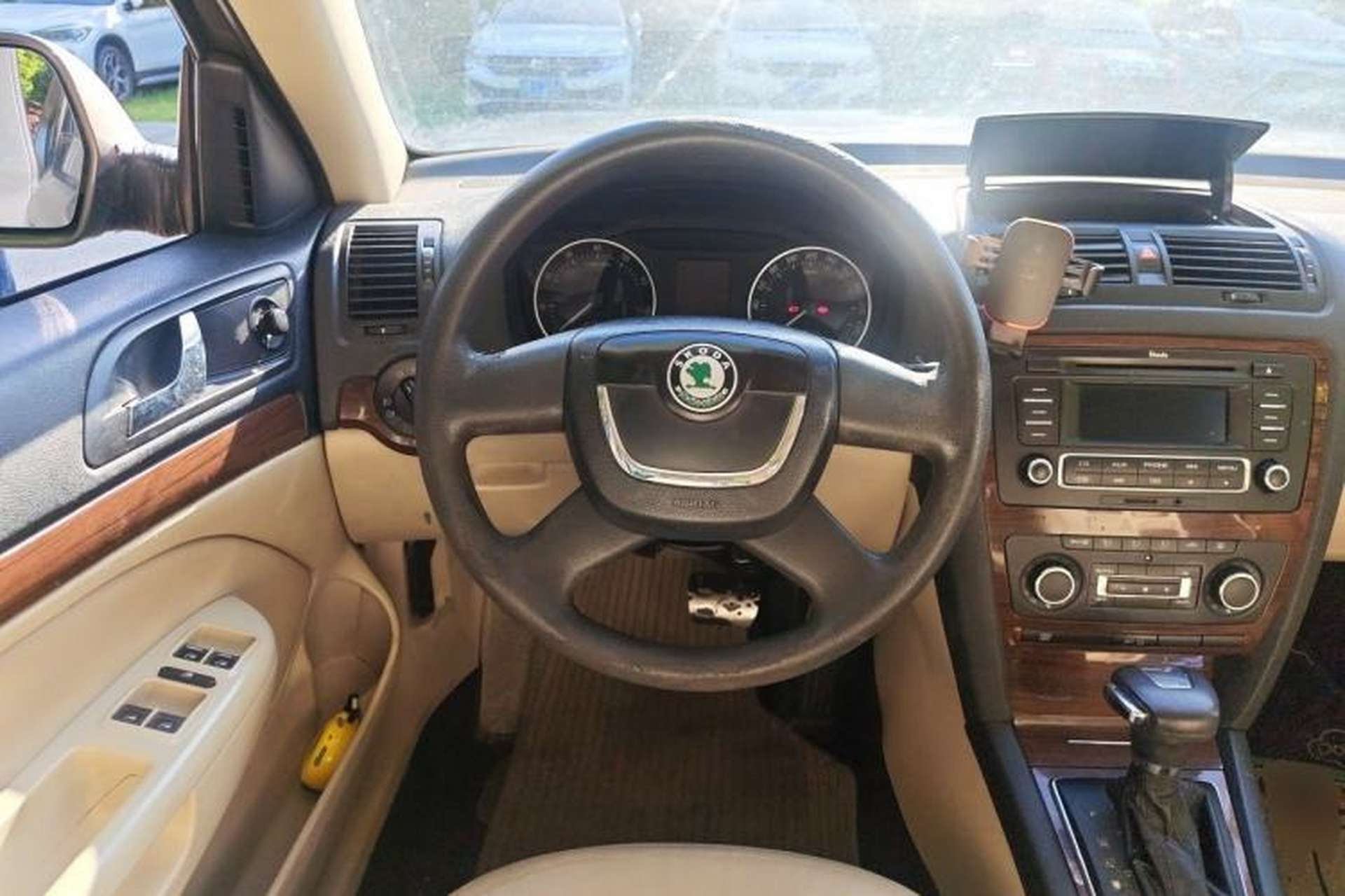Used Skoda Octavia 2012 1.6L Automatic Yijun Edition Steering Wheel