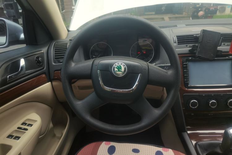 Used Skoda Octavia 2012 1.6L Manual Yijun Edition Steering Wheel