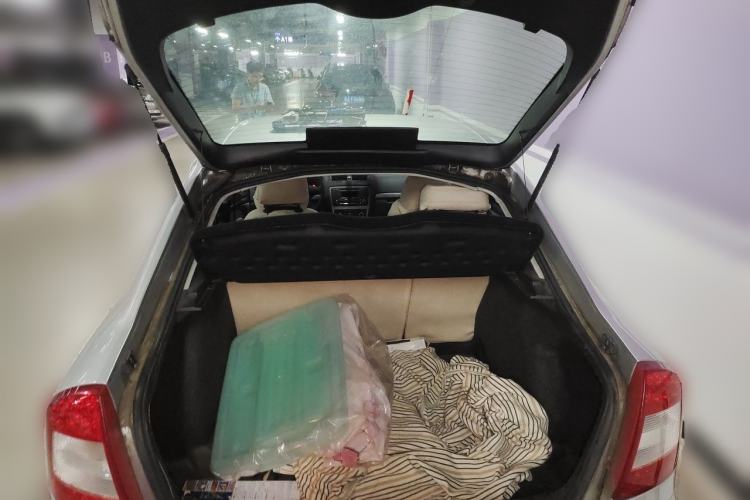 Used Skoda Octavia 2012 1.6L Manual Yijie Edition Trunk