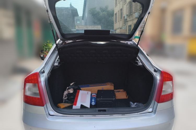 Used Skoda Octavia 2012 2.0L Automatic Yijie Version Trunk