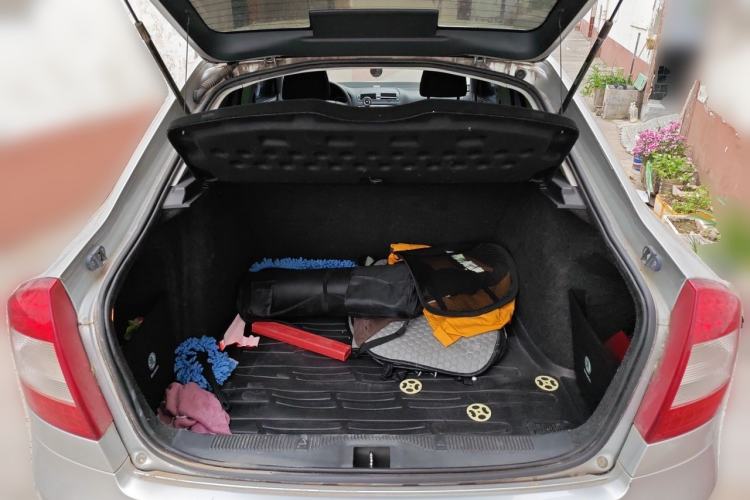 Used Skoda Octavia 2012 1.6L Manual Yijie Edition Trunk