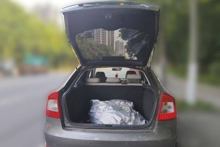 Used Skoda Octavia 2012 2.0L Automatic Yijie Version Trunk