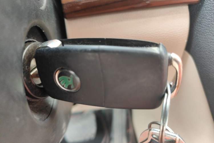 Used Skoda Octavia 2012 1.6L Automatic Yijun Edition Vehicle Key