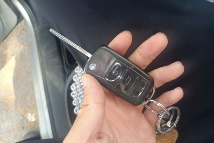 Used Skoda Octavia 2012 1.6L Manual Eado Edition Vehicle Key