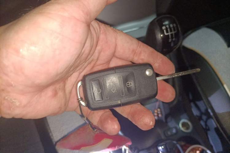 Used Skoda Octavia 2012 1.6L Manual Eado Edition Vehicle Key