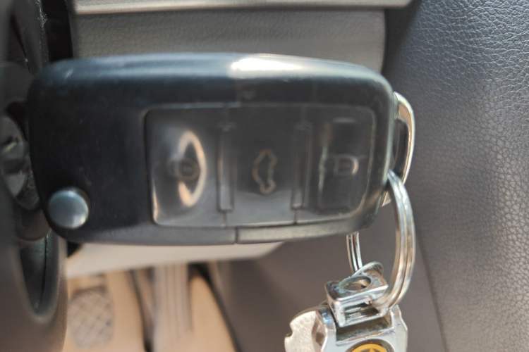 Used Skoda Octavia 2012 2.0L Manual Yijie Version Vehicle Key