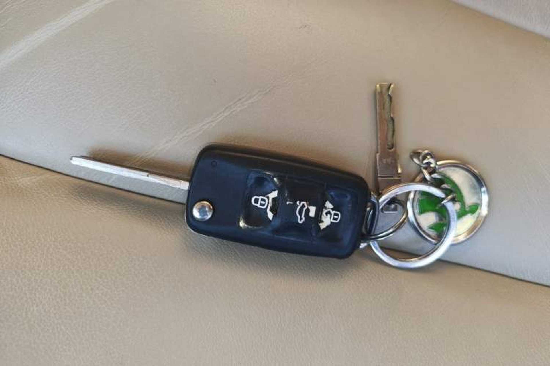 Used Skoda Octavia 2012 1.6L Automatic Yijun Edition Vehicle Key