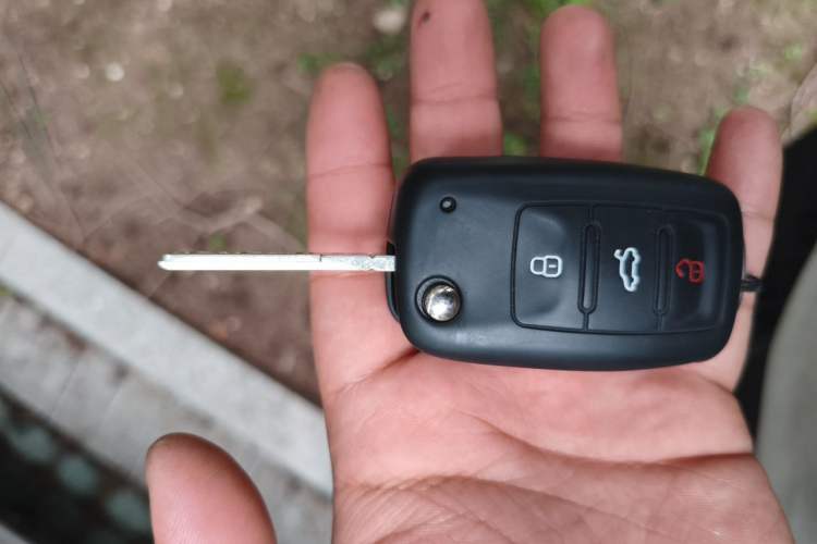 Used Skoda Octavia 2012 1.6L Manual Yijie Edition Vehicle Key