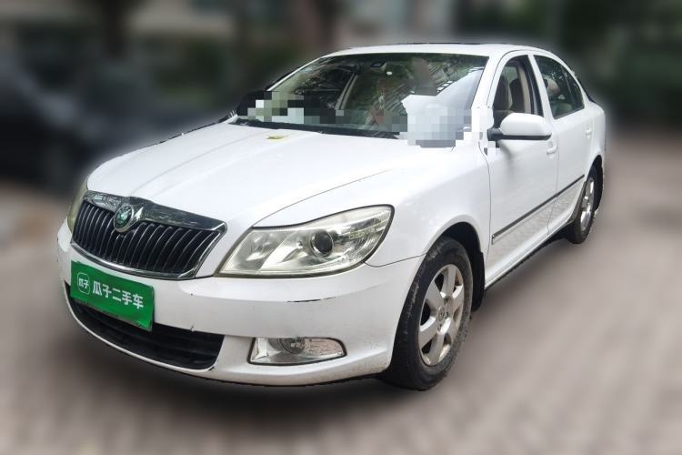 Used Skoda Octavia 2012 1.6L Automatic Yijun Edition Guazi used car, China used car export, Used car for sale, Used cars, Cheapest cars for sale