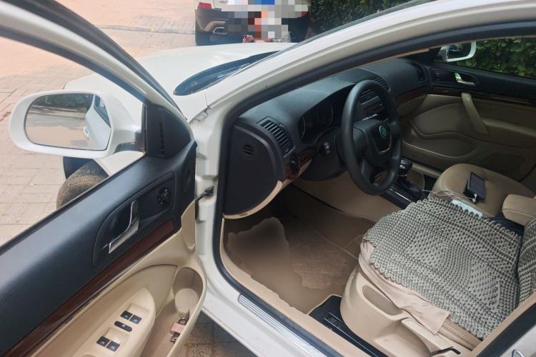 Used Skoda Octavia 2012 1.6L Automatic Yijun Edition Driver Seat