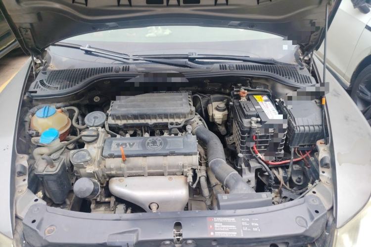 Used Skoda Octavia 2012 1.6L Automatic Yijie Edition Engine Bay