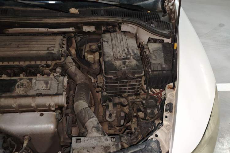 Used Skoda Octavia 2012 1.6L Automatic Yijie Edition Engine Bay Left