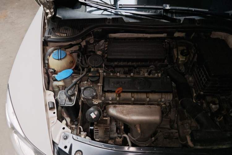 Used Skoda Octavia 2012 1.6L Automatic Yijun Edition Engine Bay Right