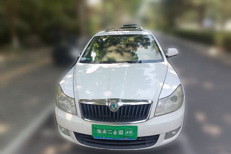 Used Skoda Octavia 2012 1.6L Manual Yijun Edition Front