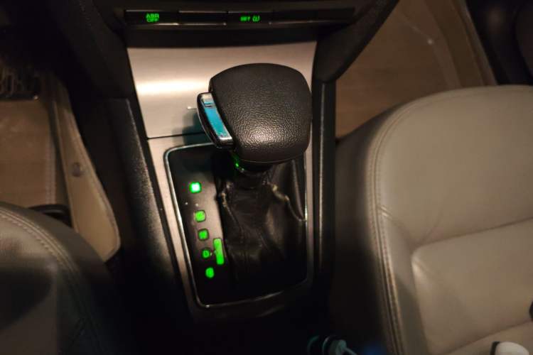 Used Skoda Octavia 2012 1.6L Automatic Yijie Edition Gear Lever