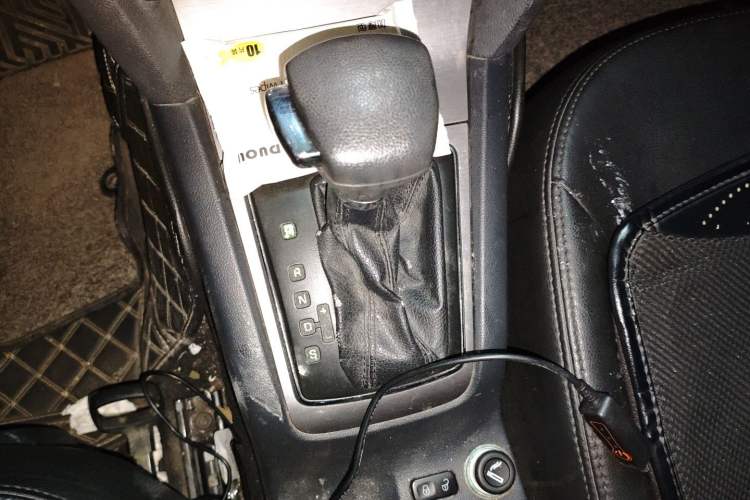 Used Skoda Octavia 2012 1.6L Automatic Yijie Edition Gear Lever