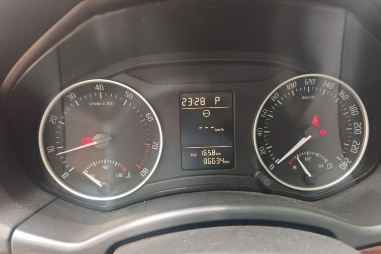 Used Skoda Octavia 2012 1.6L Automatic Yijun Edition Instrument Cluster