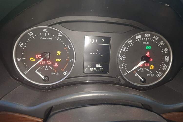 Used Skoda Octavia 2012 1.6L Automatic Yijie Edition Instrument Cluster
