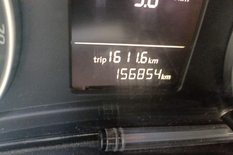 Used Skoda Octavia 2012 1.6L Manual Yijun Edition Odometer Close Up