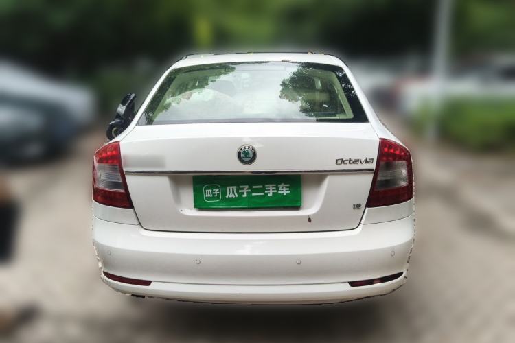 Used Skoda Octavia 2012 1.6L Automatic Yijun Edition Rear
