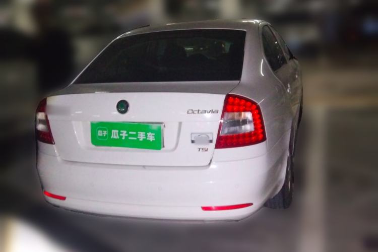 Used Skoda Octavia 2012 1.6L Automatic Yijie Edition Rear