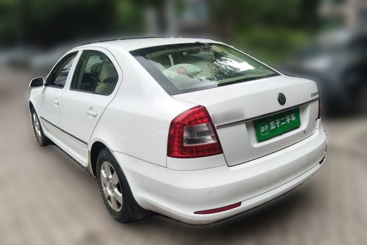 Used Skoda Octavia 2012 1.6L Automatic Yijun Edition Rear Left 45 Deg