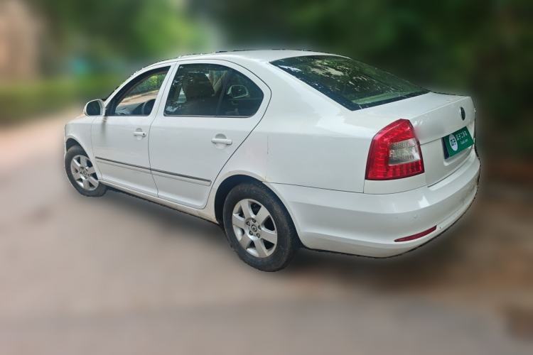 Used Skoda Octavia 2012 1.6L Automatic Yijun Edition Rear Left 45 Deg
