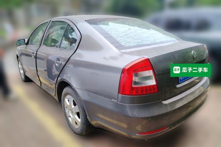 Used Skoda Octavia 2012 1.6L Automatic Yijie Edition Rear Left 45 Deg