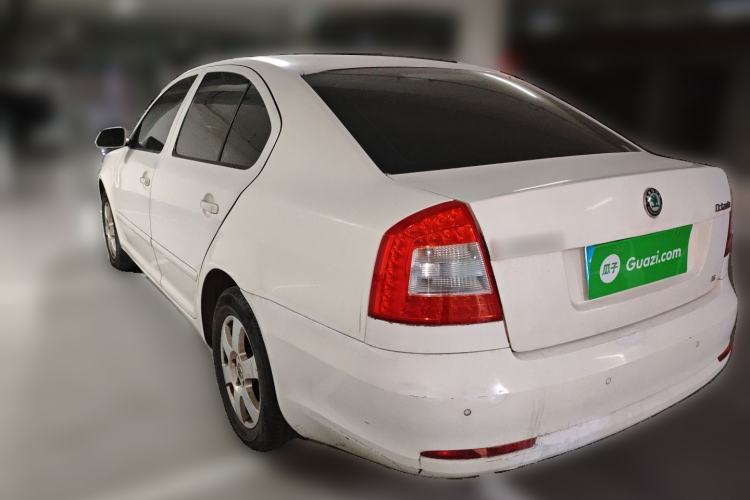 Used Skoda Octavia 2012 1.6L Automatic Yijie Edition Rear Left 45 Deg