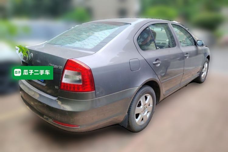 Used Skoda Octavia 2012 1.6L Automatic Yijie Edition Rear Right 45 Deg