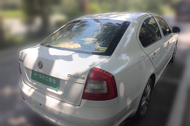 Used Skoda Octavia 2012 1.6L Manual Yijun Edition Rear Right 45 Deg