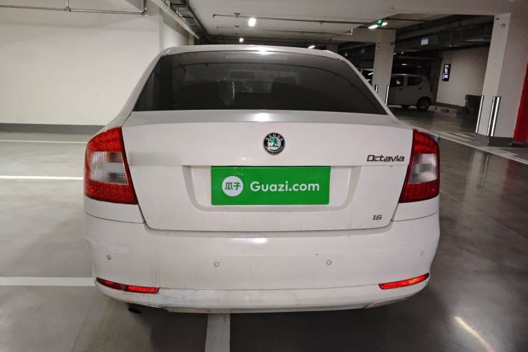 Used Skoda Octavia 2012 1.6L Automatic Yijie Edition Rear