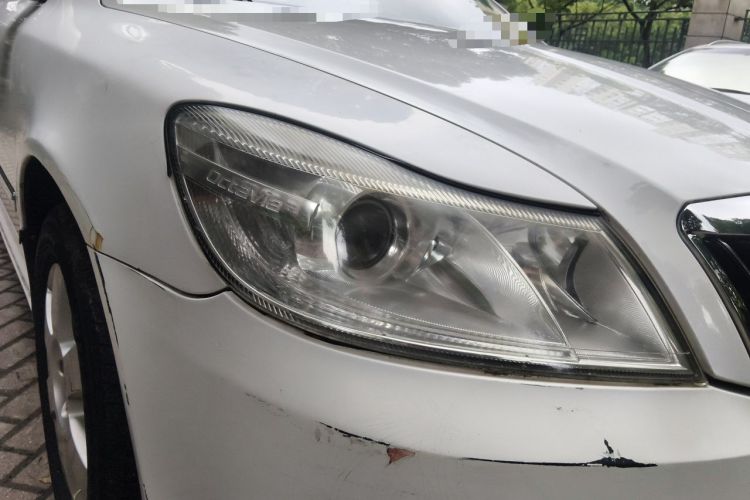Used Skoda Octavia 2012 1.6L Automatic Yijun Edition Right Front Headlight