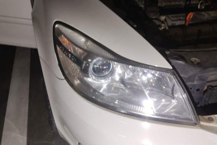 Used Skoda Octavia 2012 1.6L Automatic Yijie Edition Right Front Headlight