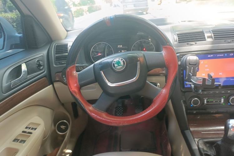 Used Skoda Octavia 2012 1.6L Manual Yijun Edition Steering Wheel