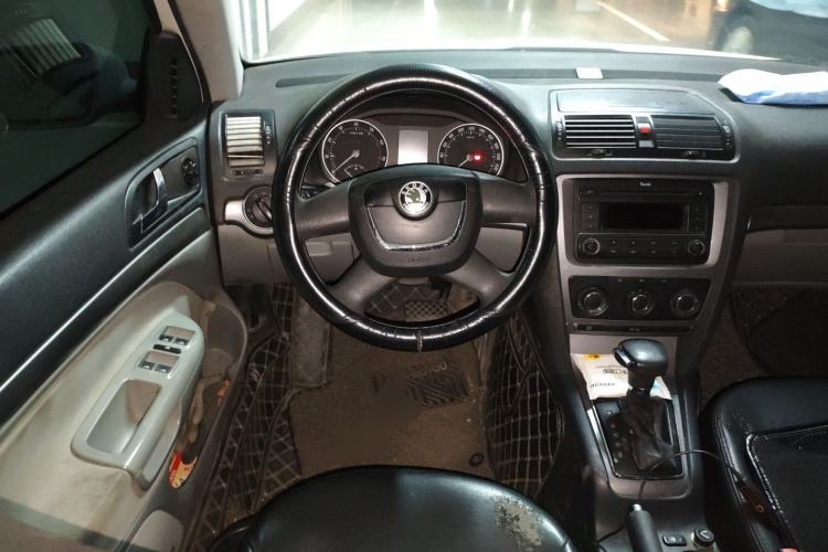 Used Skoda Octavia 2012 1.6L Automatic Yijie Edition Steering Wheel