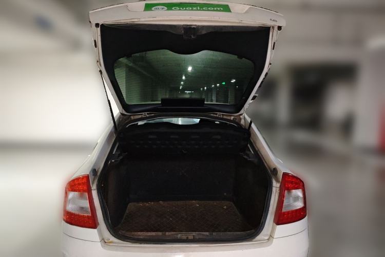 Used Skoda Octavia 2012 1.6L Automatic Yijie Edition Trunk