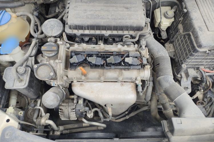 Used Skoda Octavia 2012 1.6L Automatic Yijun Edition Engine Bay