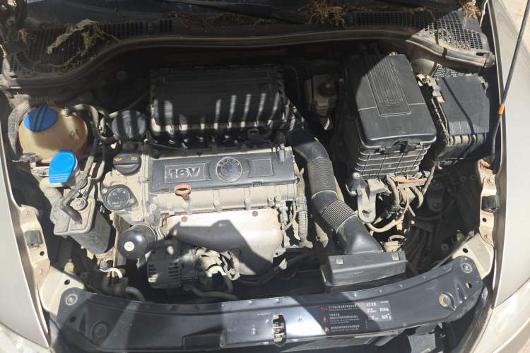 Used Skoda Octavia 2012 1.6L Automatic Yijun Edition Engine Bay